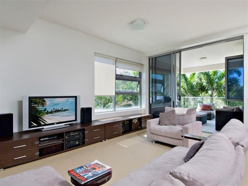 Unit 4 ‘Residential Sea’ 4 Bennett Street, Moffat Beach QLD 4551