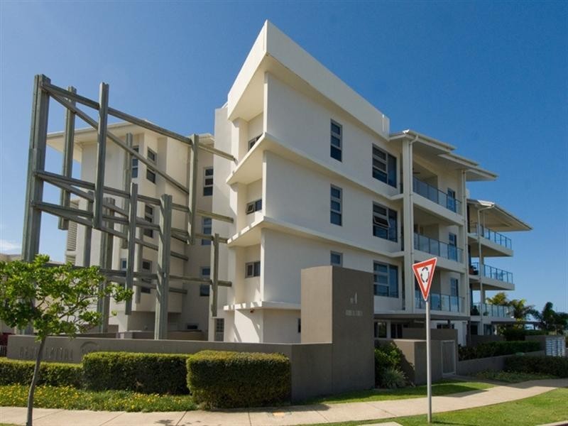 Unit 4 ‘Residential Sea’ 4 Bennett Street, Moffat Beach QLD 4551