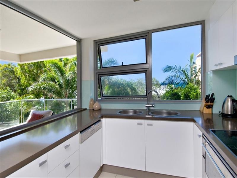 Unit 4 ‘Residential Sea’ 4 Bennett Street, Moffat Beach QLD 4551