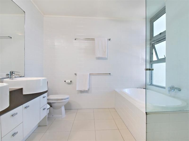 Unit 4 ‘Residential Sea’ 4 Bennett Street, Moffat Beach QLD 4551