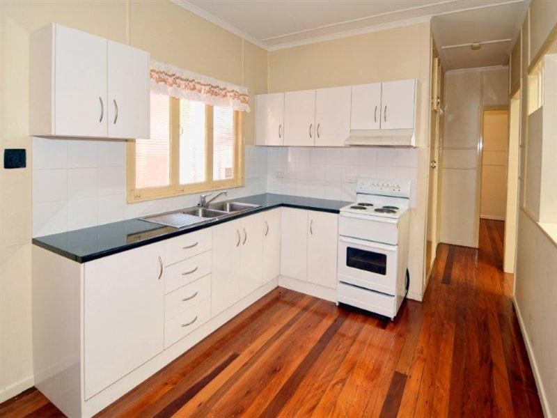 57 Golden Beach Esplanade, Golden Beach QLD 4551