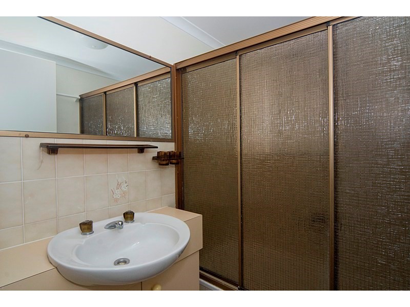 2/14 Dingle Avenue, Kings Beach QLD 4551