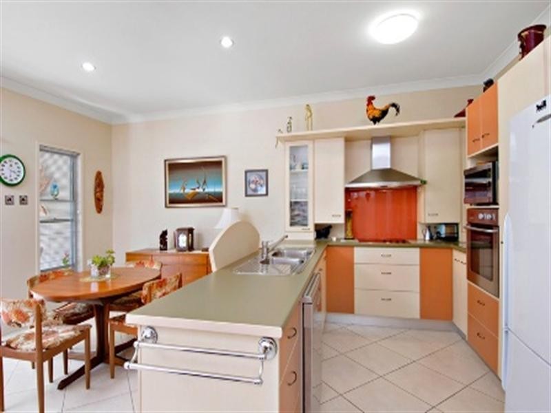 122/2 Grand Parade, Kawana Island QLD 4575