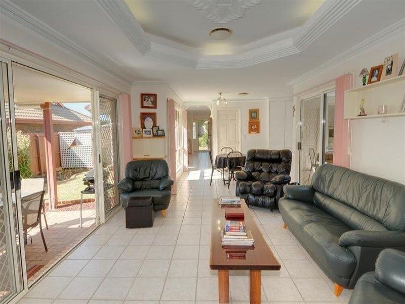 6 Bellevue Drive, Little Mountain QLD 4551