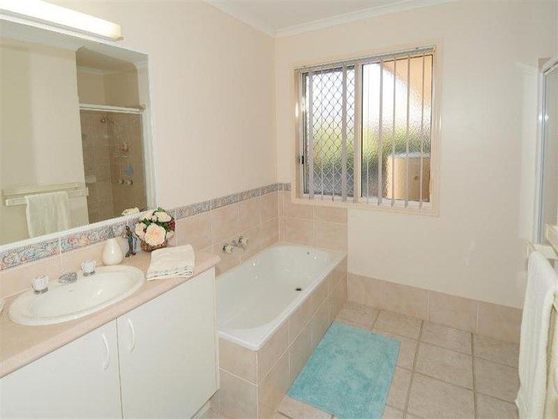 6 Bellevue Drive, Little Mountain QLD 4551