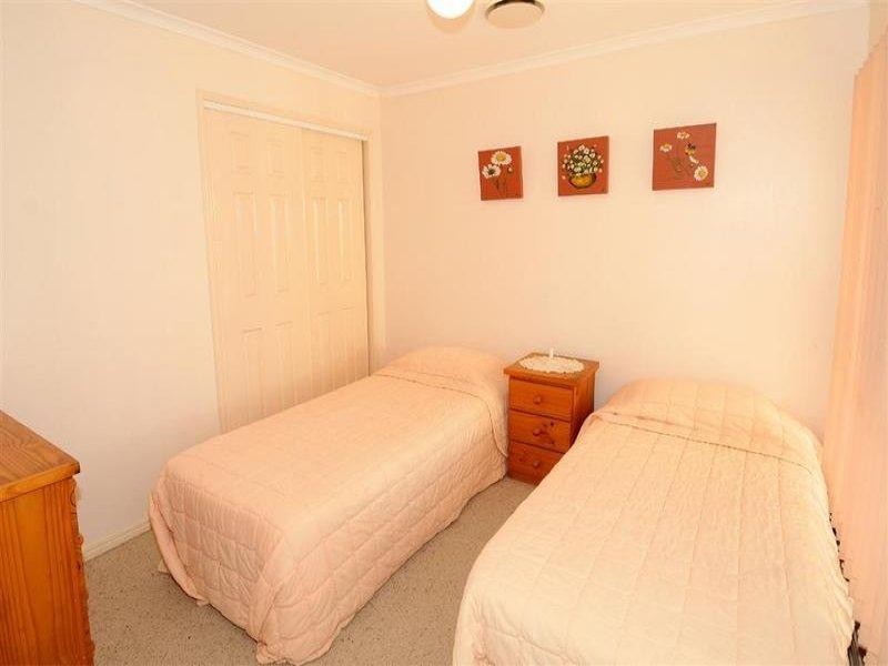 6 Bellevue Drive, Little Mountain QLD 4551