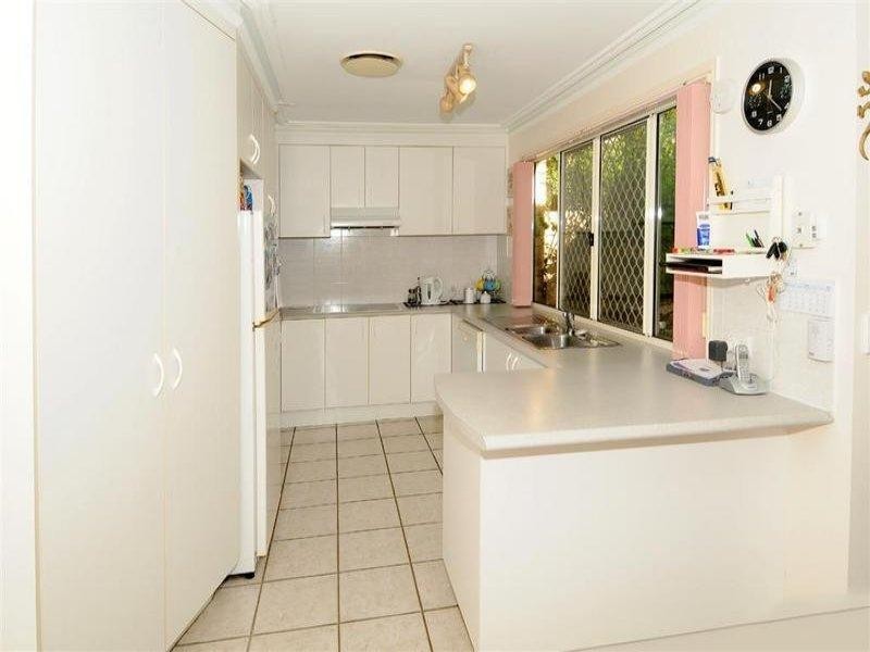 6 Bellevue Drive, Little Mountain QLD 4551