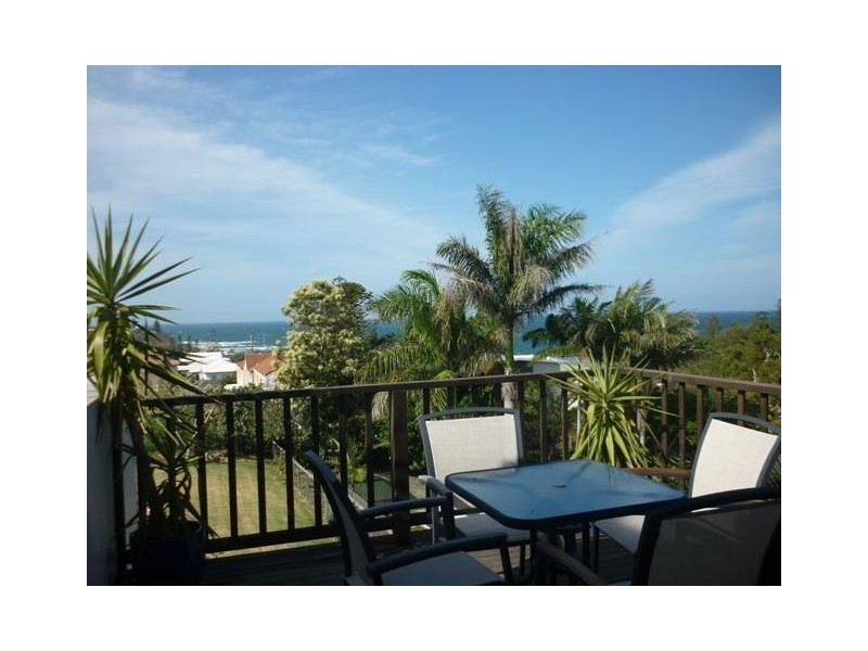 13 Burgess Street, Kings Beach QLD 4551