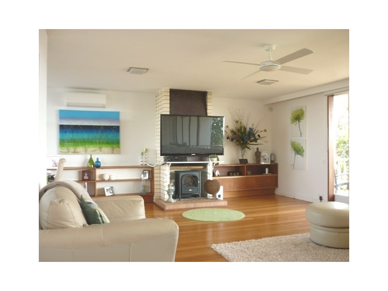 13 Burgess Street, Kings Beach QLD 4551