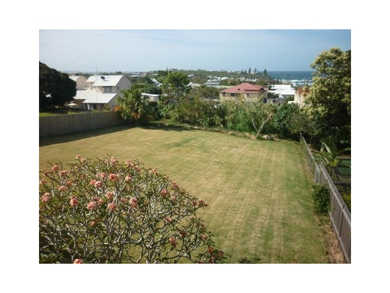 13 Burgess Street, Kings Beach QLD 4551