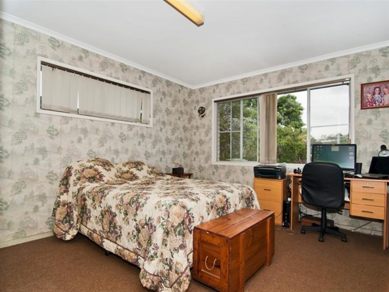 12 Oxley Street, Golden Beach QLD 4551