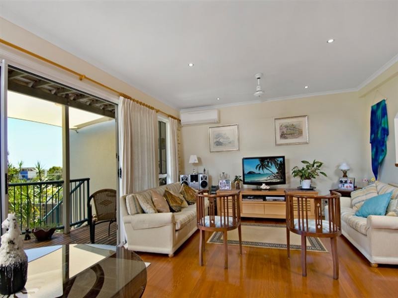 Unit 3 ‘The Beach Houses’ 11 Wellington Parade, Shelly Beach QLD 4551