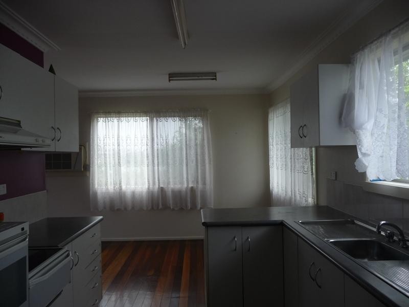 73 Peachester Road, Beerwah QLD 4519