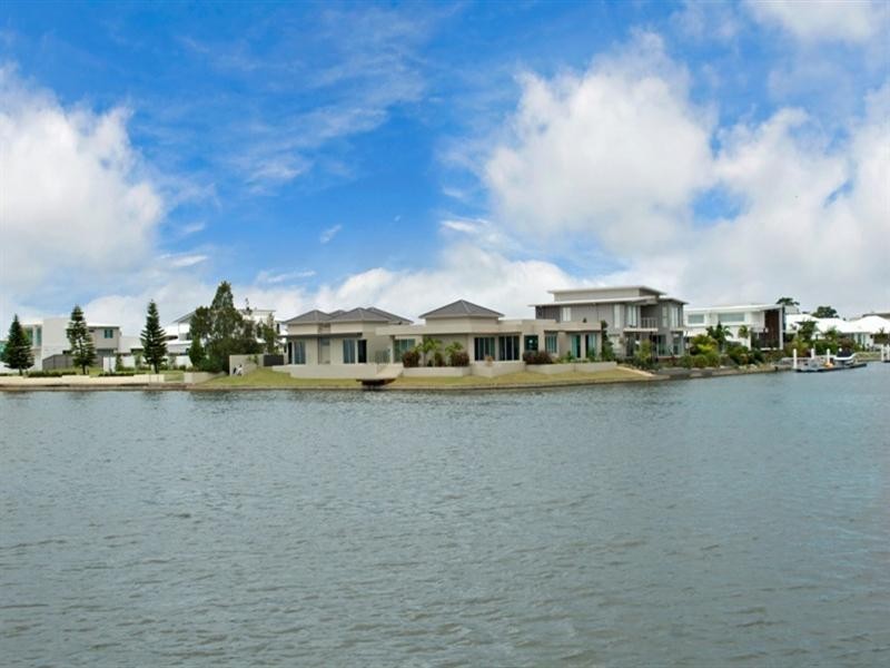 41 Bellanboe Circuit, Pelican Waters QLD 4551