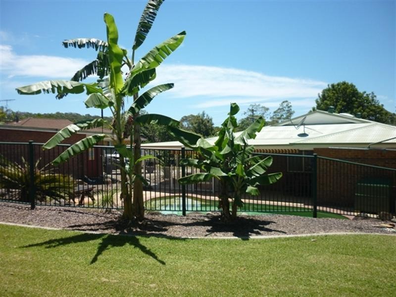 8 Flamingo Street, Little Mountain QLD 4551