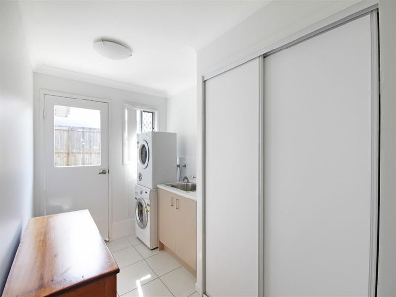 2 Little Tree Lane, Little Mountain QLD 4551