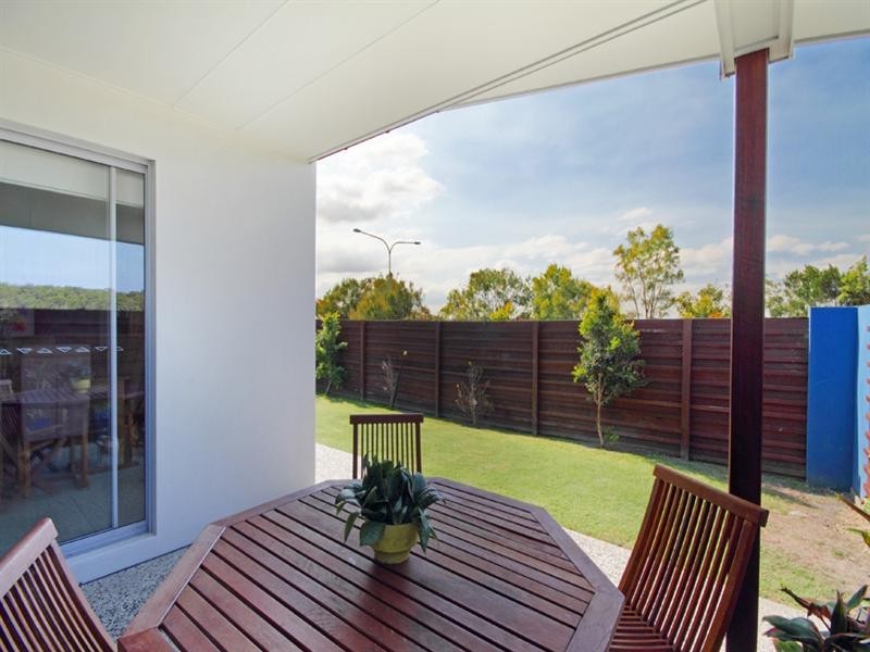 2 Little Tree Lane, Little Mountain QLD 4551