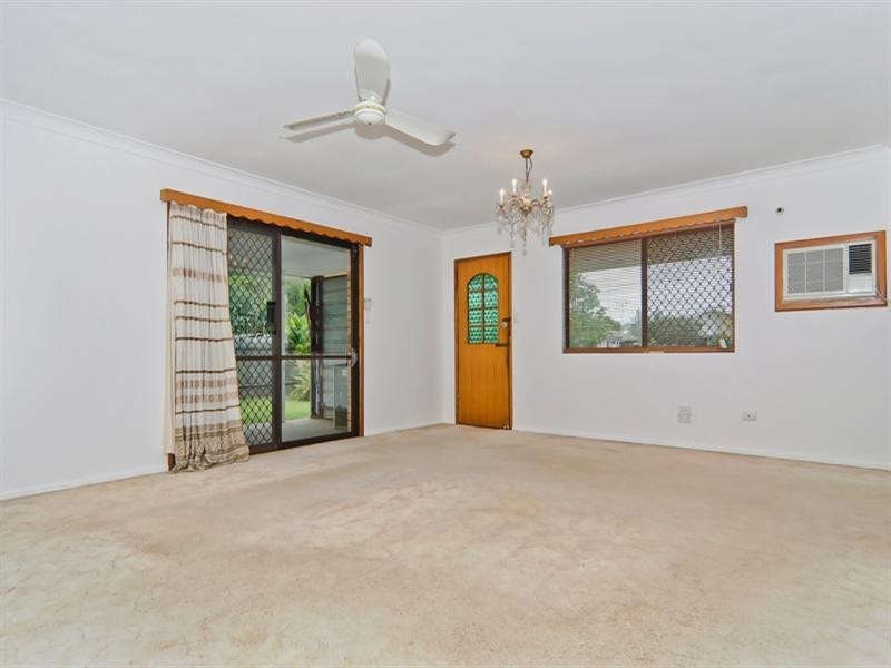 112 Coronation Avenue, Golden Beach QLD 4551