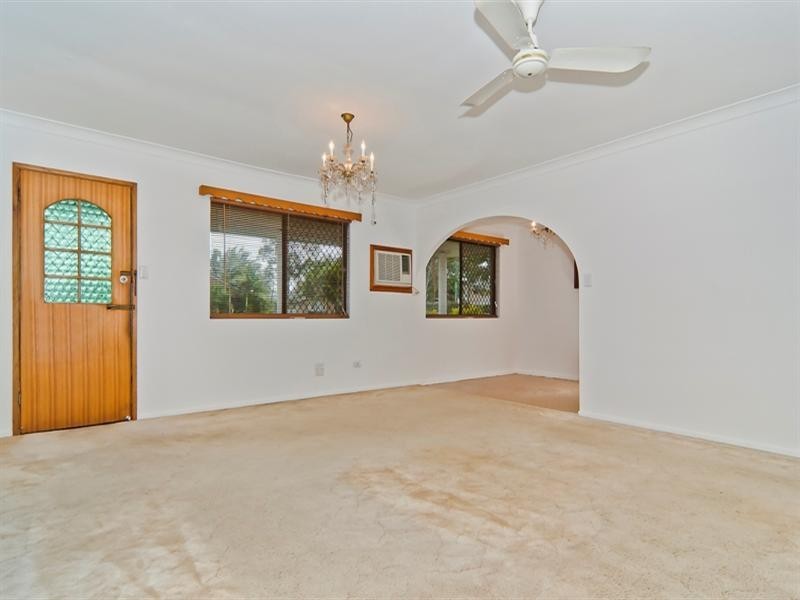 112 Coronation Avenue, Golden Beach QLD 4551