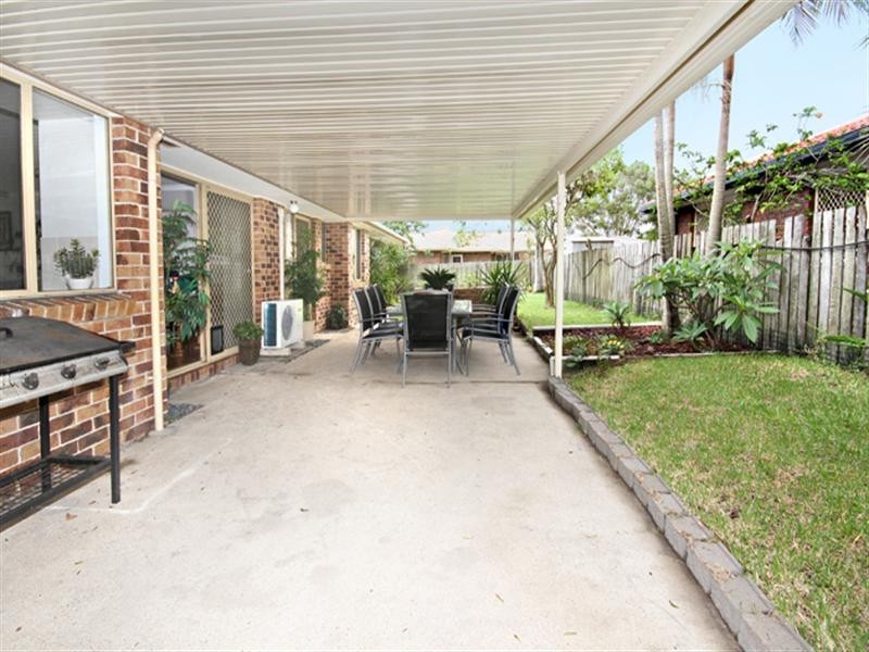 2 Peacock Crescent, Bokarina QLD 4575