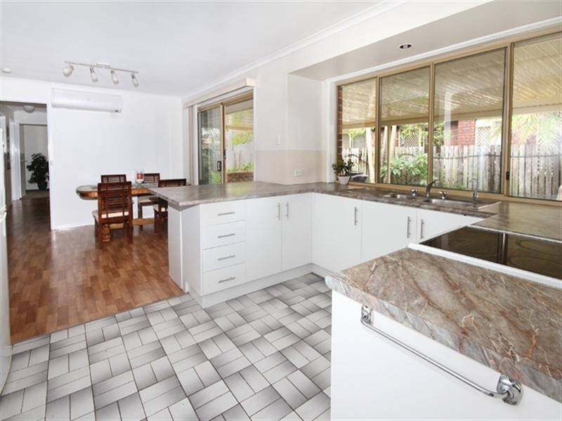 2 Peacock Crescent, Bokarina QLD 4575