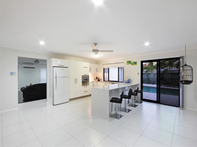 3 Lang Street, Pelican Waters QLD 4551