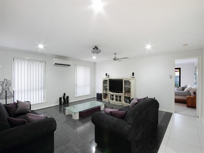 3 Lang Street, Pelican Waters QLD 4551