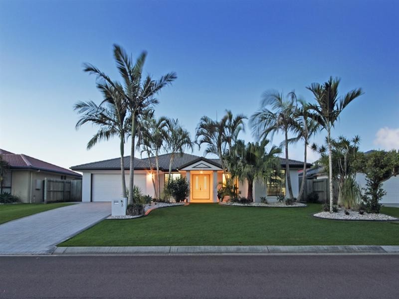 3 Lang Street, Pelican Waters QLD 4551