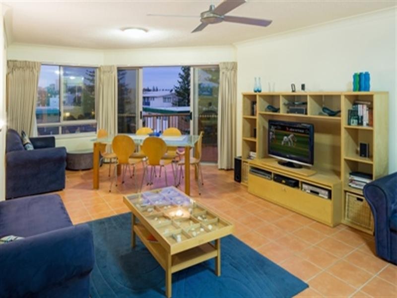 Unit 12 ‘Pandanus Shores’ via Dingle Avenue, Kings Beach QLD 4551