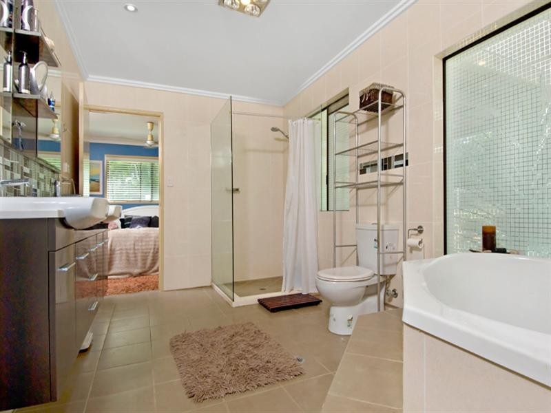 3 Koala Court, Little Mountain QLD 4551