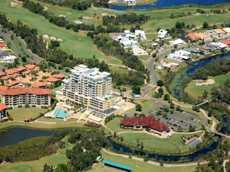 Unit 1005 ‘Pelican Waters Resort’ 38 Mahogany Drive, Pelican Waters QLD 4551