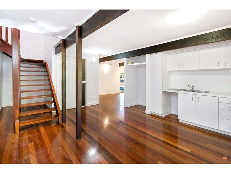 17 Ngungun Street, Dicky Beach QLD 4551