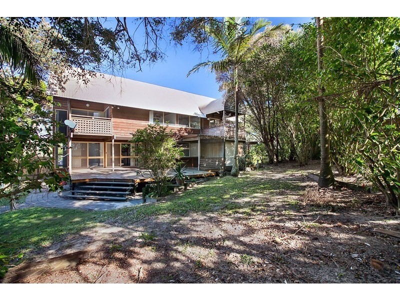 17 Ngungun Street, Dicky Beach QLD 4551