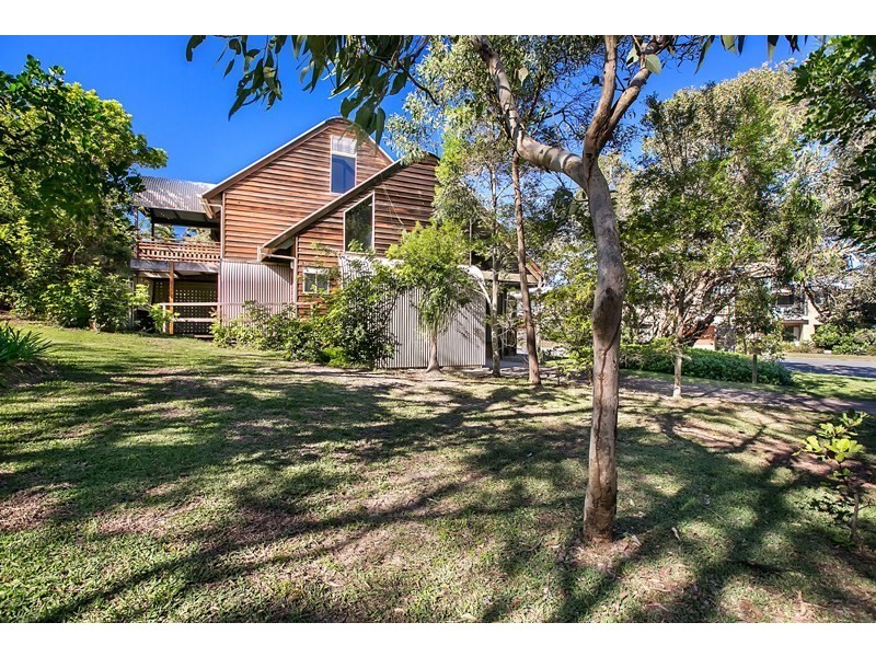 17 Ngungun Street, Dicky Beach QLD 4551