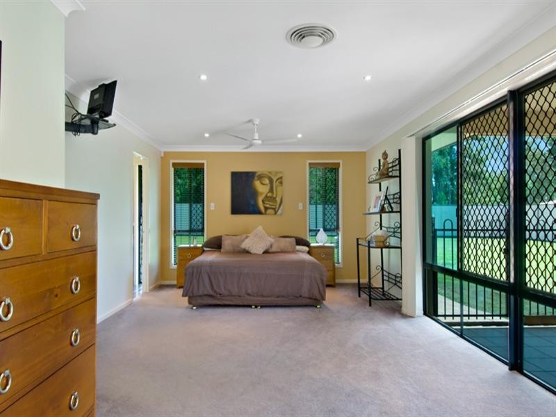 5 Tulipoak Court, Little Mountain QLD 4551