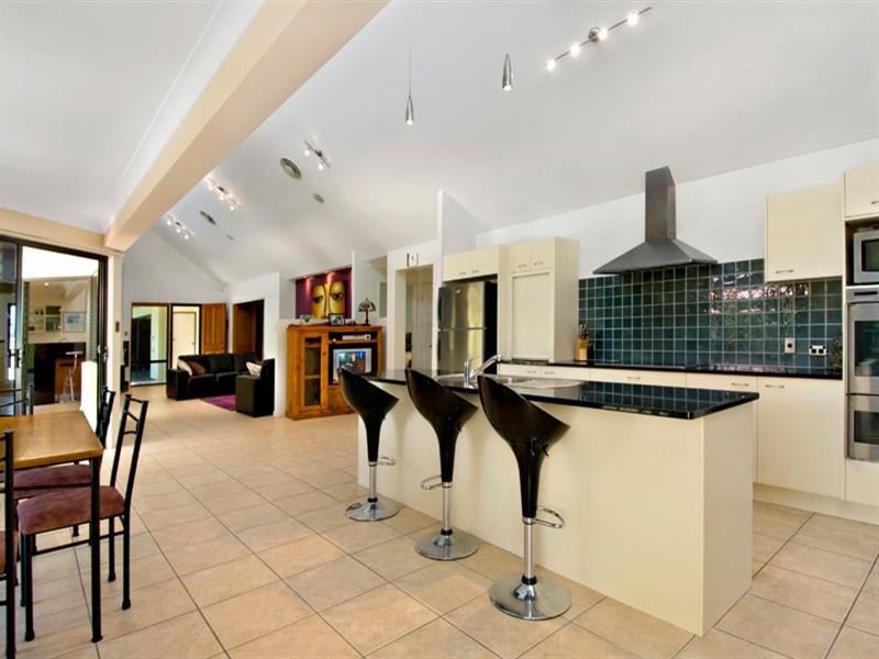 5 Tulipoak Court, Little Mountain QLD 4551