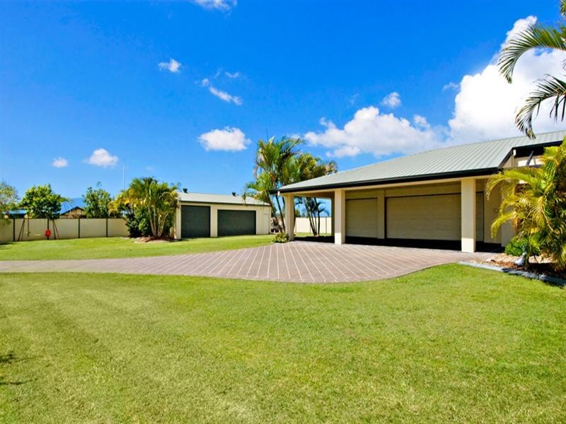5 Tulipoak Court, Little Mountain QLD 4551