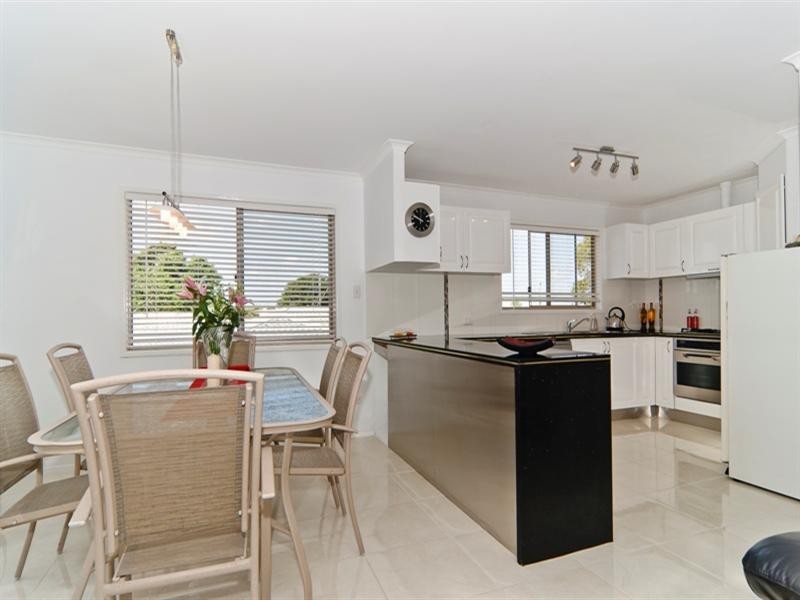 114 Westminster Avenue, Golden Beach QLD 4551