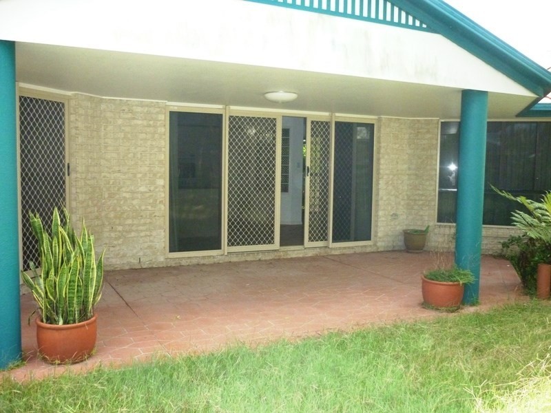 6 Investigator Place, Pelican Waters QLD 4551