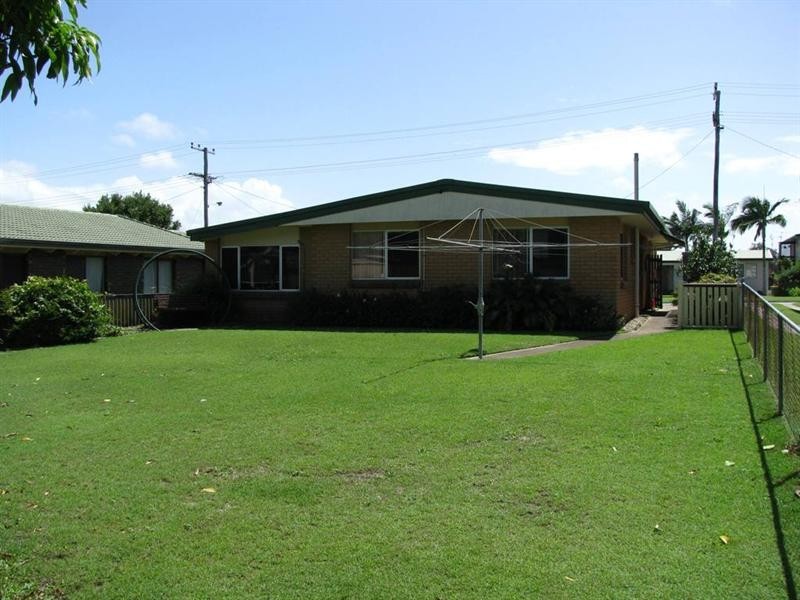 8 Birdwood Street, Golden Beach QLD 4551