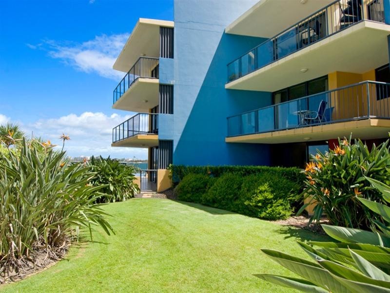 Unit 10 ‘Grand Pacific’ 38 Bulcock Beach Esplanade, Caloundra QLD 4551