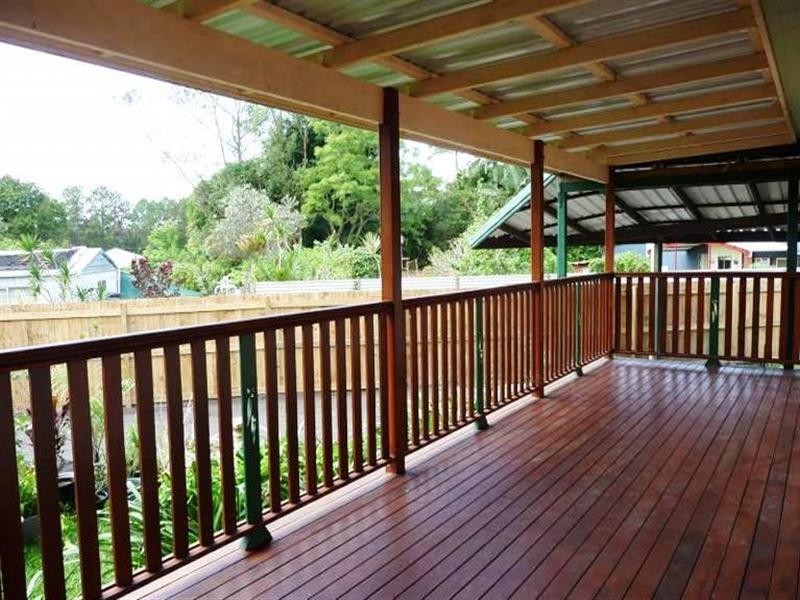 6 Montrose Street, Beerwah QLD 4519