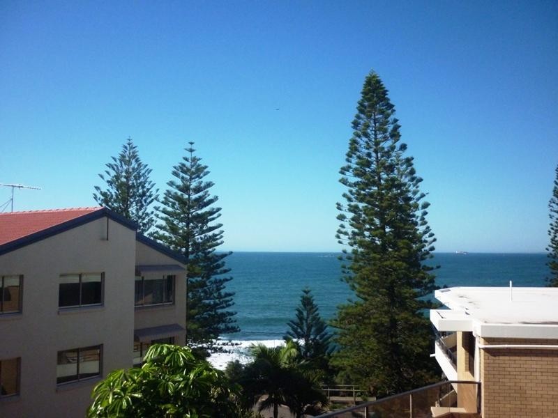 Unit 1 ‘Hi – Seas’ 2 Burgess Street, Kings Beach QLD 4551