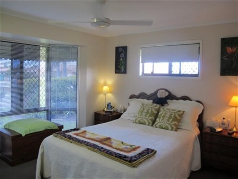 184/2 Melody Court, Warana QLD 4575