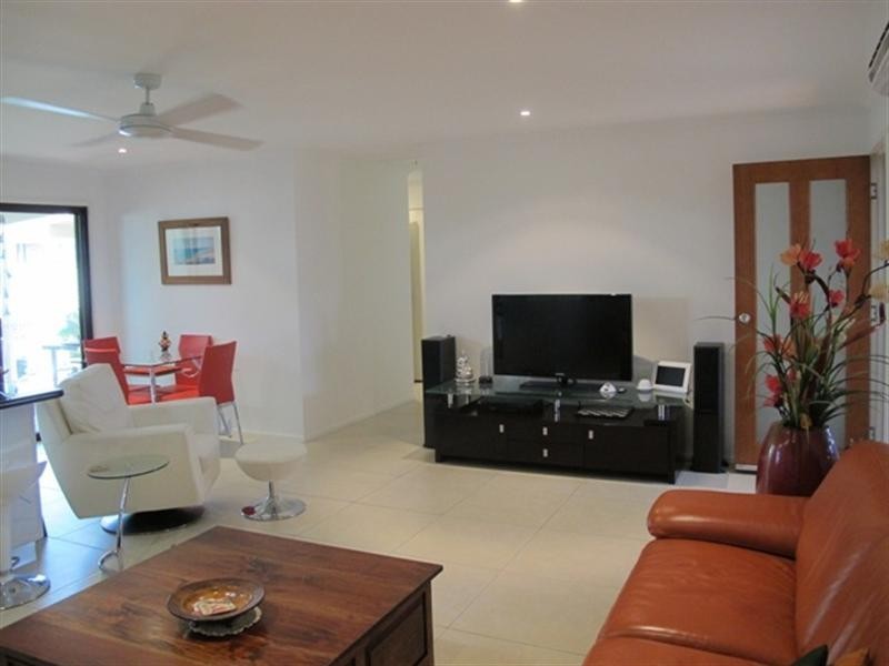 5/10 Melody Court, Warana QLD 4575