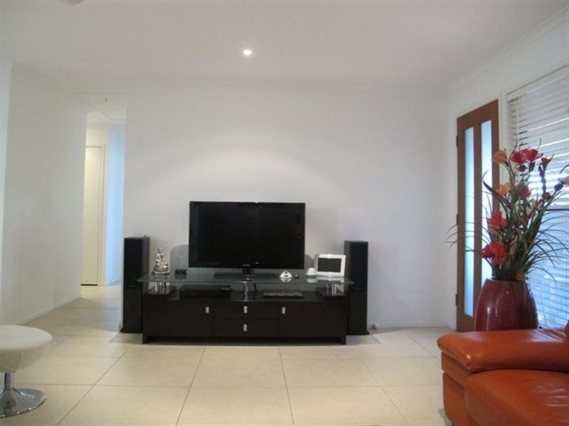 5/10 Melody Court, Warana QLD 4575