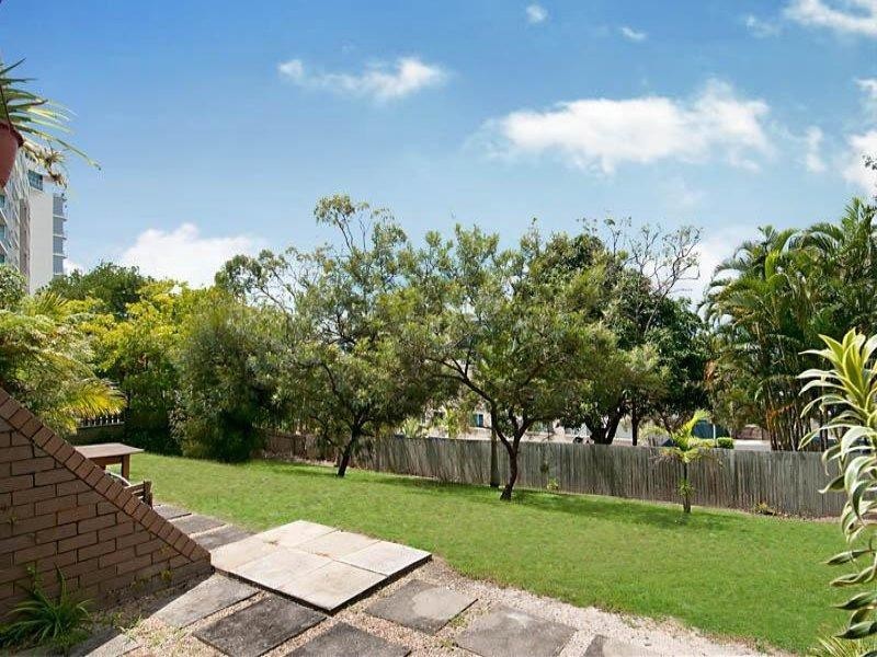 Unit 5 ‘The Terraces’ 12 Queen Street, Kings Beach QLD 4551