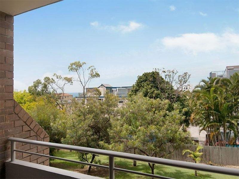 Unit 5 ‘The Terraces’ 12 Queen Street, Kings Beach QLD 4551