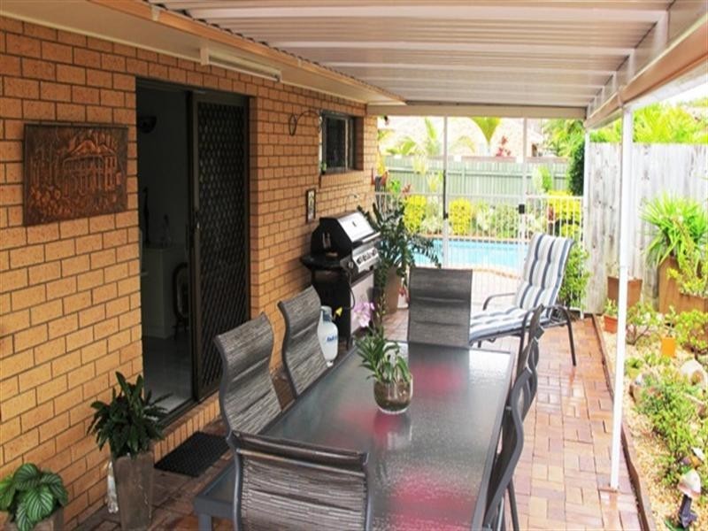 32 Kookaburra Crescent, Bokarina QLD 4575