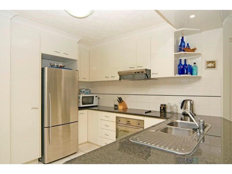 2/104 Pacific Boulevard, Buddina QLD 4575